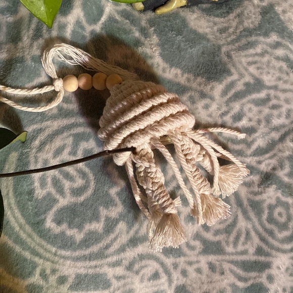 Custom One of a kind Hand Crafted Macramé jellyfish car / home decor - Picture 3 of 12